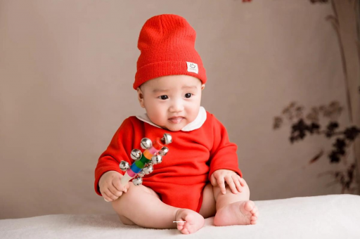 信阳六个月宝宝总是摇头